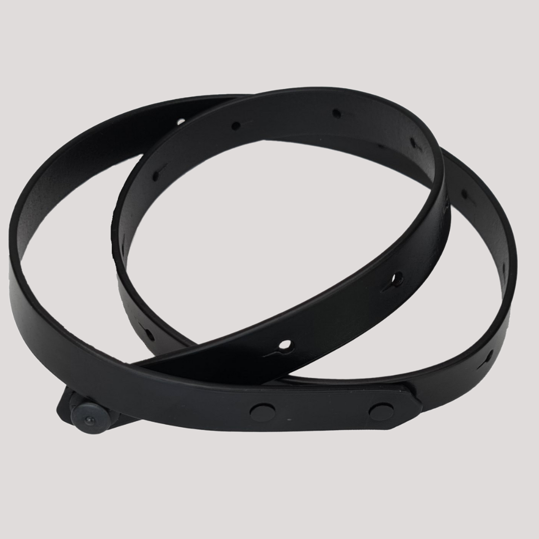 Long Strap - Kørt This long strap is for if one of your long straps has become much more worn than the other and requires replacing. If purchasing this strap to increase fincationality on your clutch, please also purchase the "Main Anchor" undefined