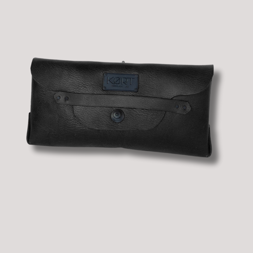 Satchel and Courtney Clutch Black