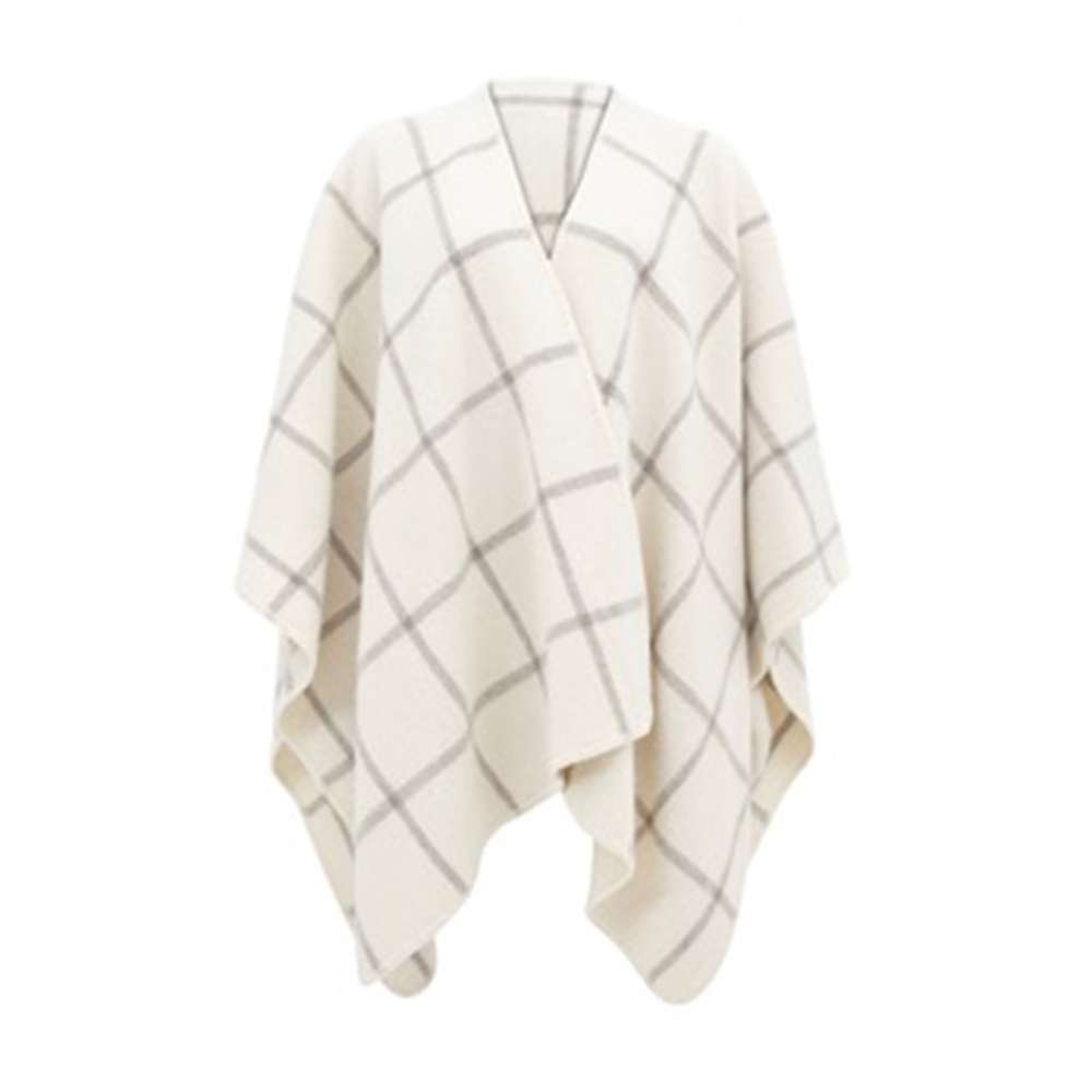 Natural fiber blend, alpaca poncho, crafted by Norsk Alpakka.