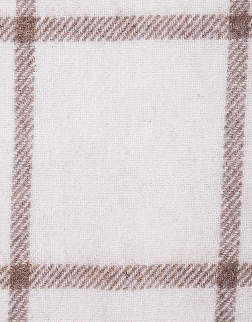 premium alpaca scarf in white/beige– close-up texture