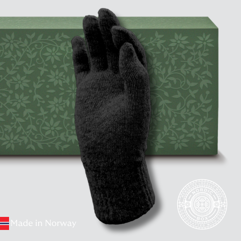 Thin alpaca wool gloves in natural fiber blend, unisex one size, crafted by Norsk Alpakka. Comes in a nice gift box.